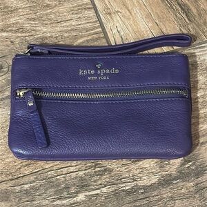Kate Spade Cobble Hill Bee Wristlet purple